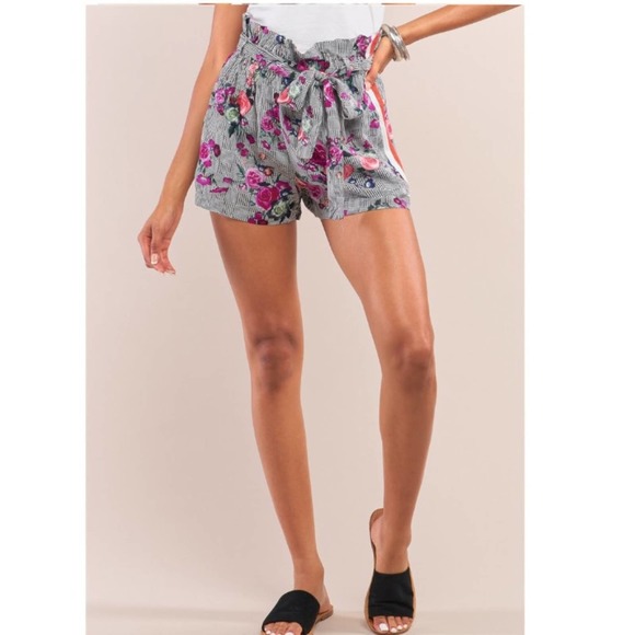 Houndstooth & Floral Print High Waisted Shorts - Picture 3 of 4